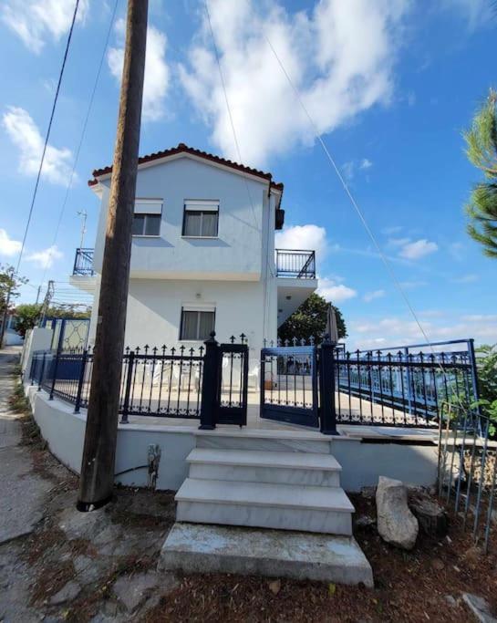 Vila Ocean Vista Retreat Skala Polichnitou Exteriér fotografie