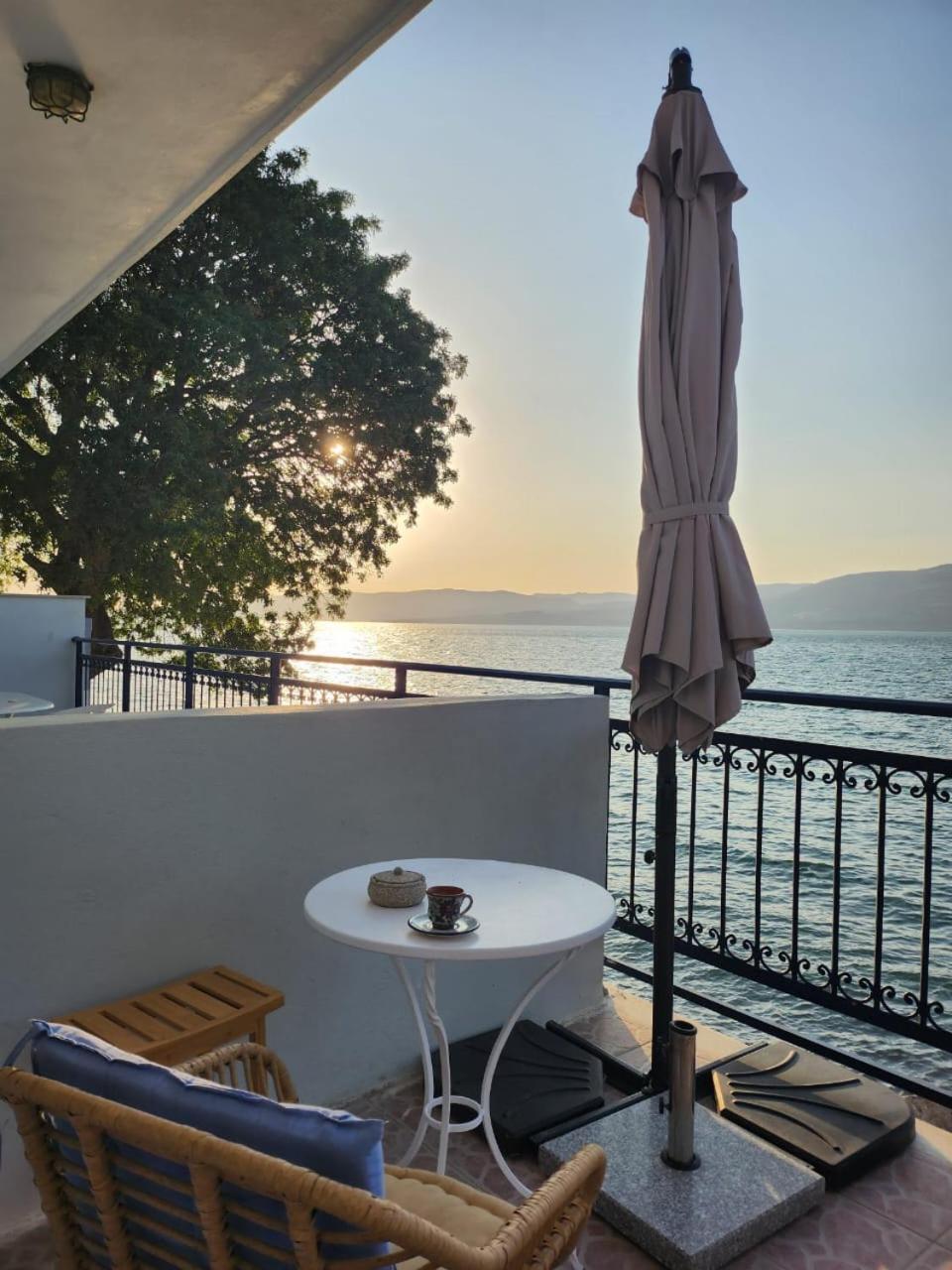 Vila Ocean Vista Retreat Skala Polichnitou Exteriér fotografie